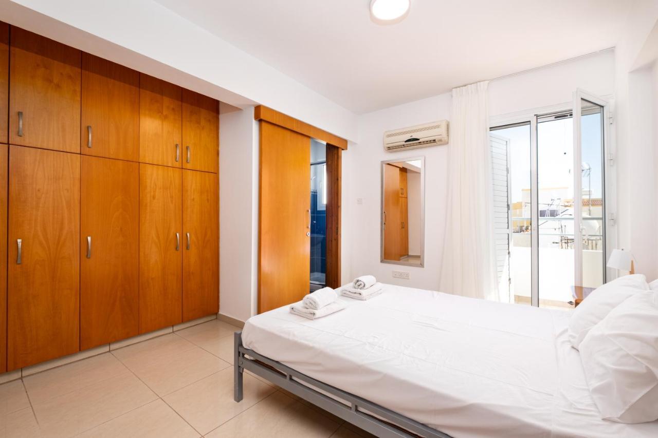 Appartement The Saline Views Makenzy à Larnaca Extérieur photo