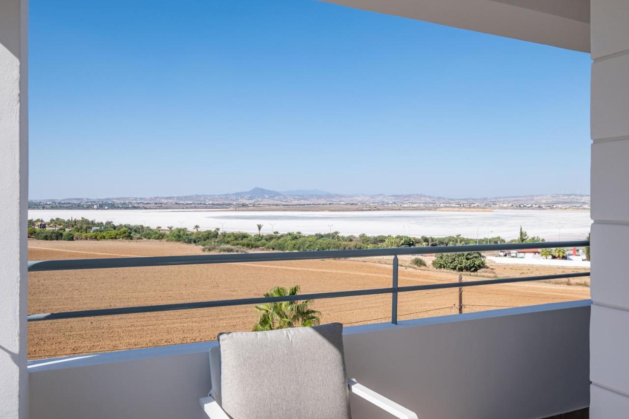 Appartement The Saline Views Makenzy à Larnaca Extérieur photo